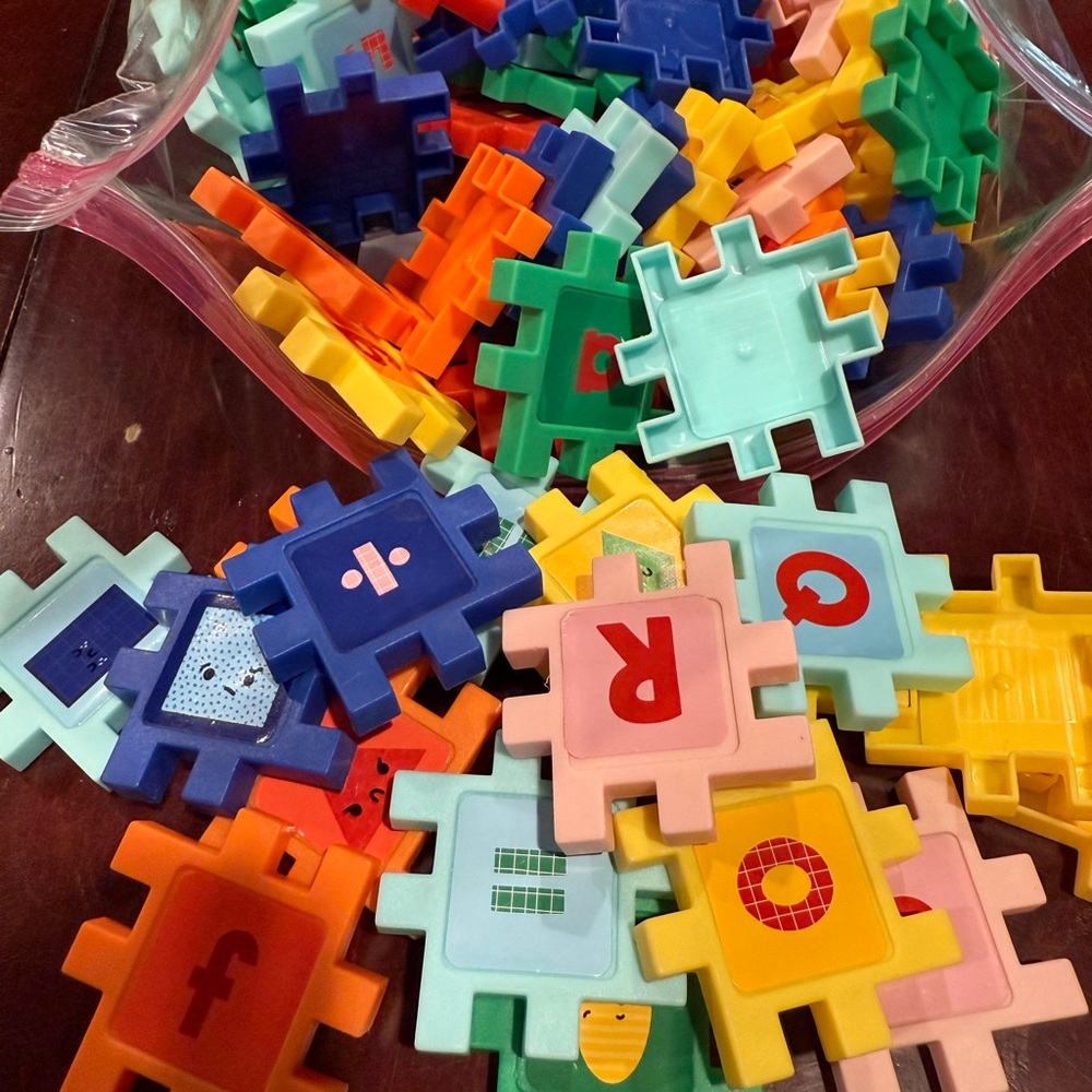 Colorful Alphabet & Number Puzzle Connectors